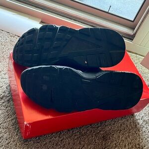 Black huaraches , size 9